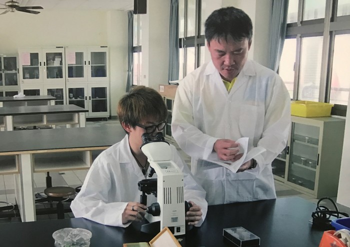 賀!!105學年度-第六區數理資訊學科能力競賽 謝榮昌老師指導高三乙花家澤同學榮獲生物科佳作圖片