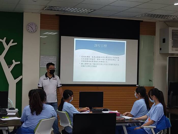 商經科暨國貿科邀請業師入班授課圖片