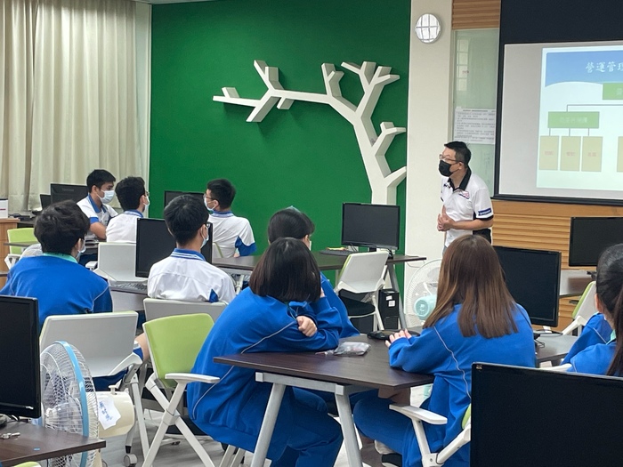 商經科暨國貿科邀請業師入班授課圖片