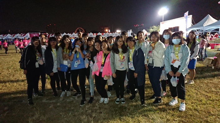 2018鹿港馬拉松，鹿港高中學生參與活動志工圖片