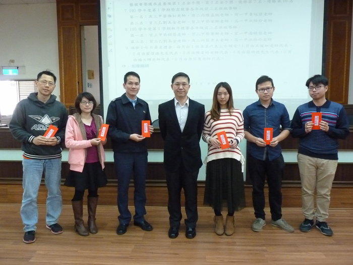 106年1-6月教職員工慶生圖片