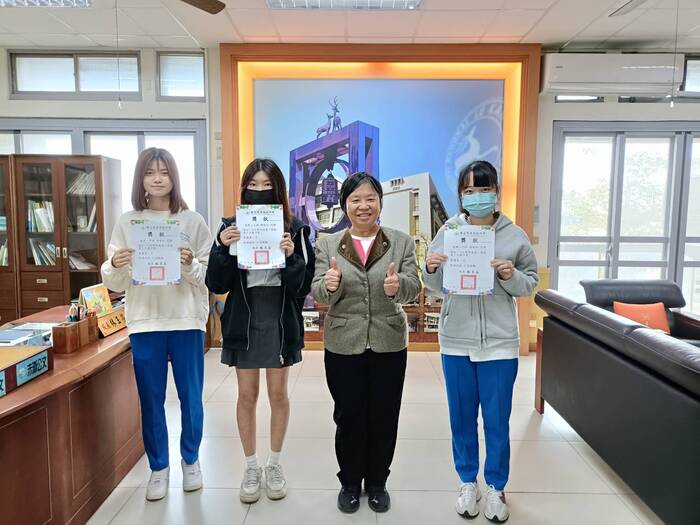 114學年度第一學期第1次期中考各班前三名圖片