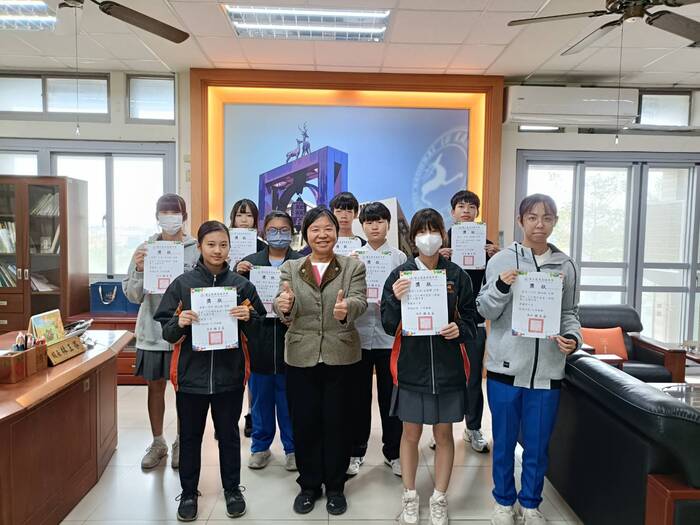 114學年度第一學期第1次期中考各班前三名圖片