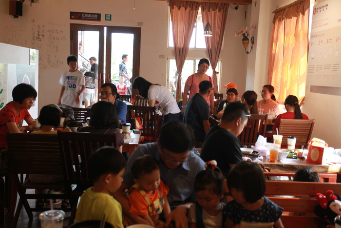 輔導室105.9.25於南投縣日月潭和菓森林紅茶莊園活動照片圖片