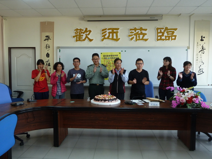 105年3.4月教職員工慶生圖片