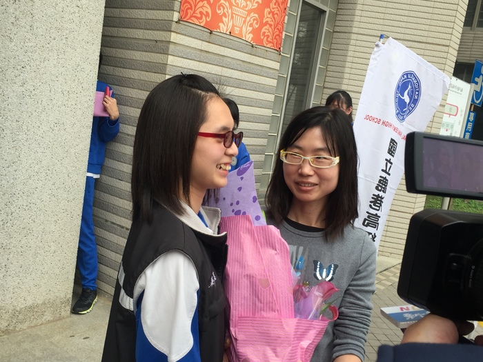 賀本校104學年度大學繁星放榜錄取成績表現亮眼彰視新聞報導圖片