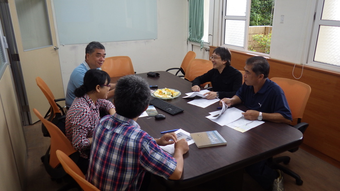 大家也關心蝦猴、招潮蟹、和尚蟹、寄居蟹、梭子蟹、藤壺、海蟑螂圖片