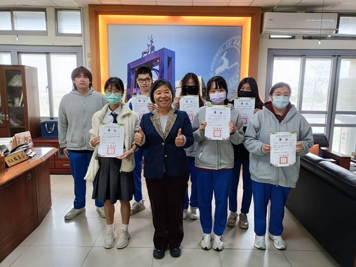 114學年度第一學期第2次期中考各班前三名圖片