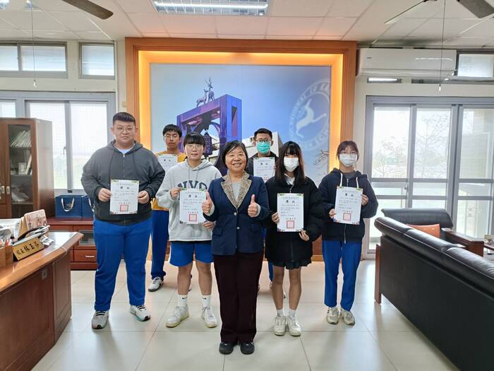 114學年度第一學期第2次期中考各班前三名圖片