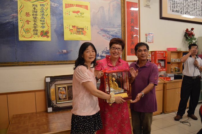 106年歡送退休人員餐會暨謝師宴-陳愛梅師(106.6.30)圖片