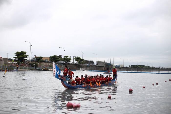 2017鹿港慶端陽教師龍舟隊圖片