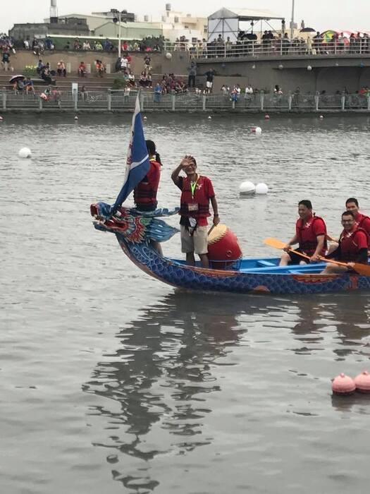 2017鹿港慶端陽教師龍舟隊圖片