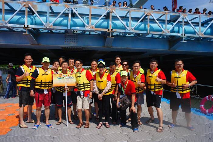 2017鹿港慶端陽教師龍舟隊圖片