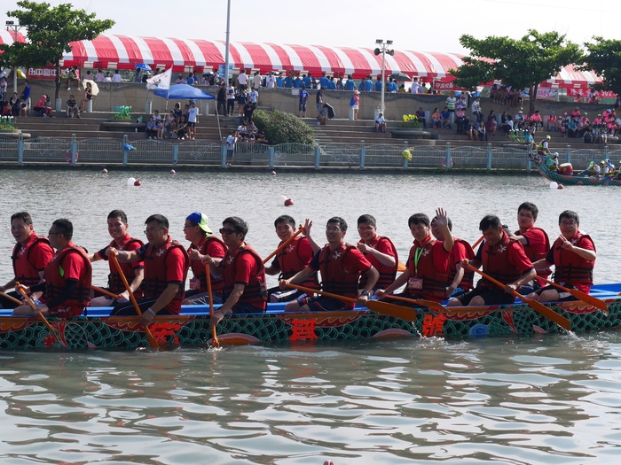 2017鹿港慶端陽教師龍舟隊圖片