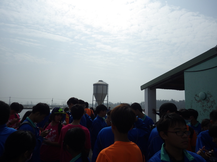 終能觀摩這面積若大的水產養殖場圖片