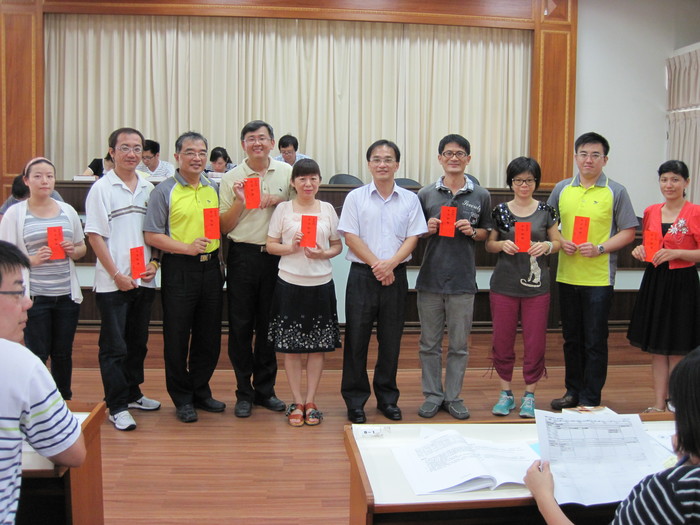 105年5.6.7月教職員工慶生圖片